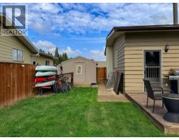 9701 73 Avenue, Peace River, AB T8S1E2 Photo 23