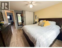 Storage - 9701 73 Avenue, Peace River, AB T8S1E2 Photo 11