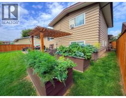 9701 73 Avenue, Peace River, AB T8S1E2 Photo 25