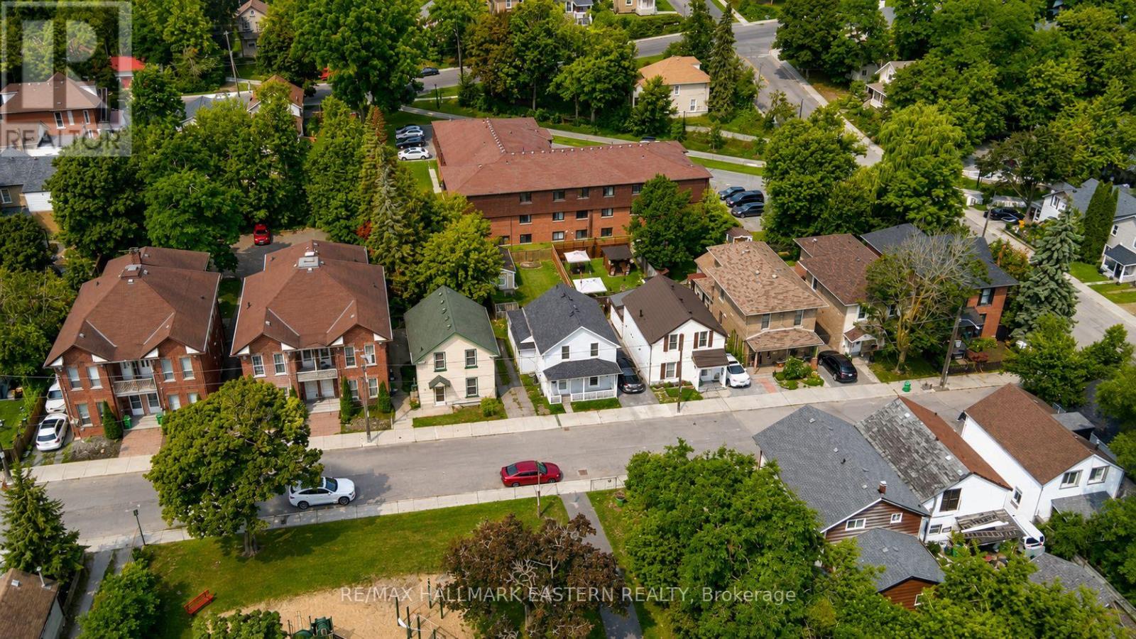 625 UNION STREET - Image 36