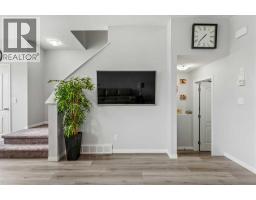 147 Evanscrest Park NW - photo 4