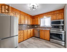 36 Moores Drive thumbnail 13