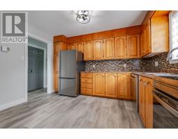 36 Moores Drive thumbnail 14