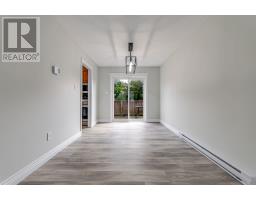 36 Moores Drive thumbnail 15