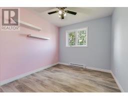 36 Moores Drive thumbnail 19
