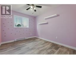 36 Moores Drive thumbnail 21