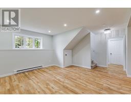 36 Moores Drive thumbnail 32