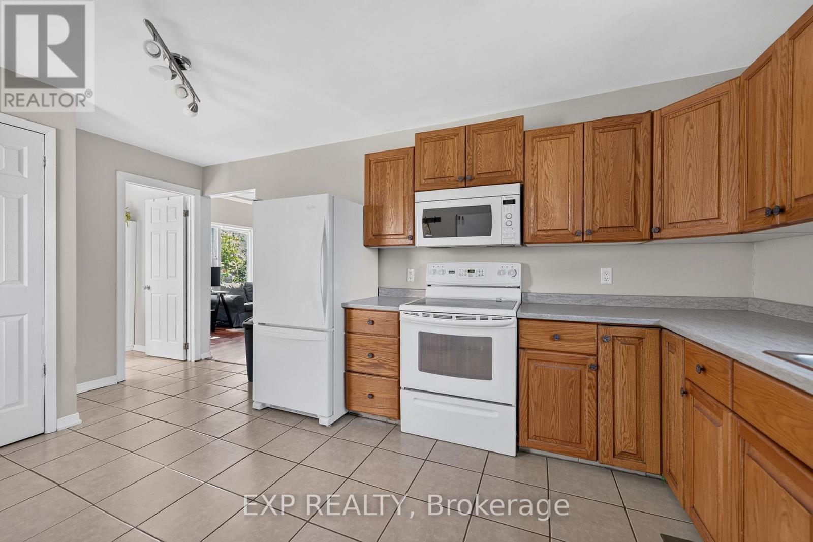 97 DEERE STREET - Image 23