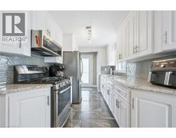 4pc Bathroom - 847 Doon Village Road, Kitchener, ON N2P1A1 Photo 7
