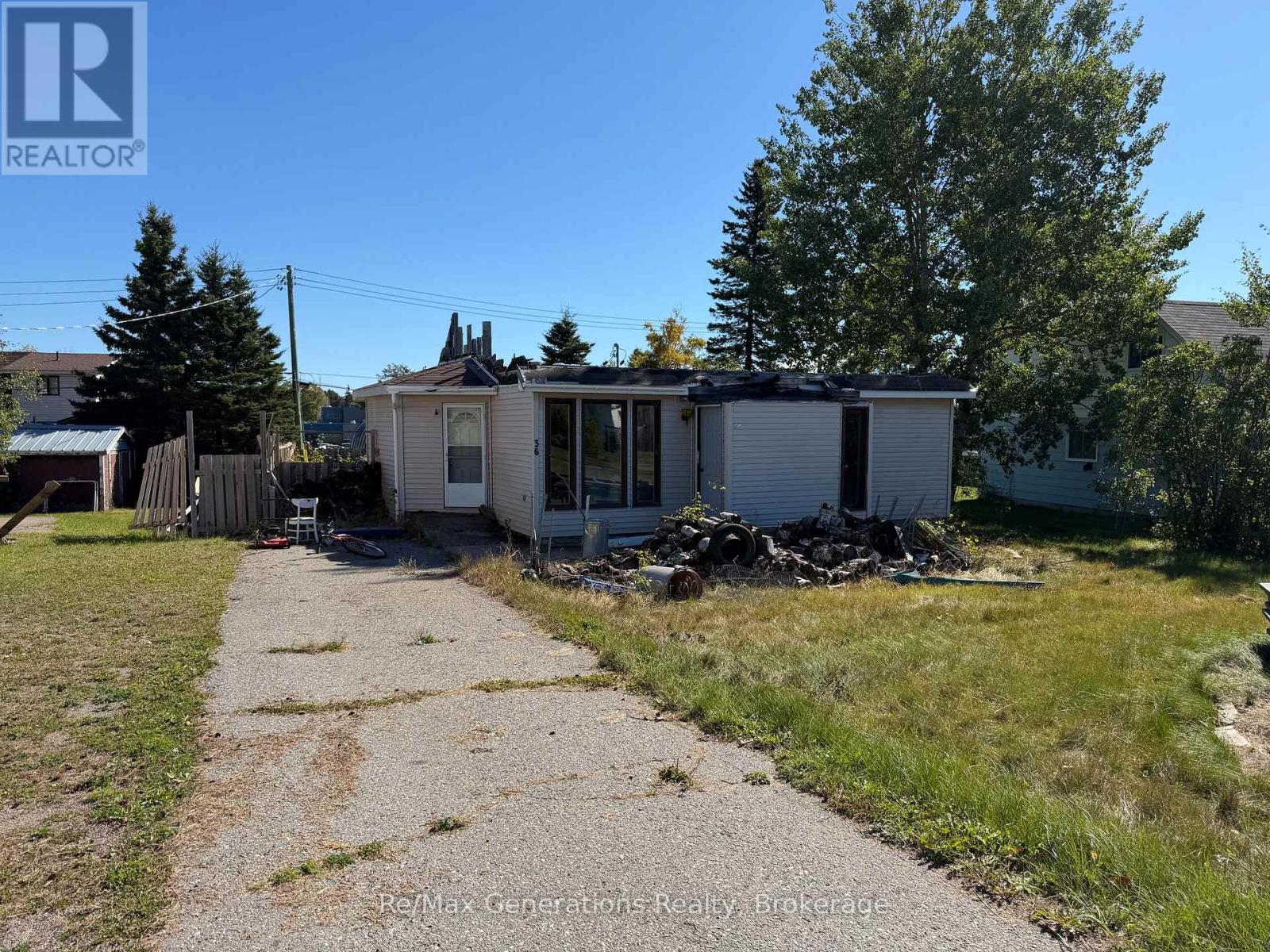 36 HUDSON DRIVE N