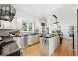 Kitchen - 10493 St John Street, North Dundas, ON K0E1S0 Photo 9