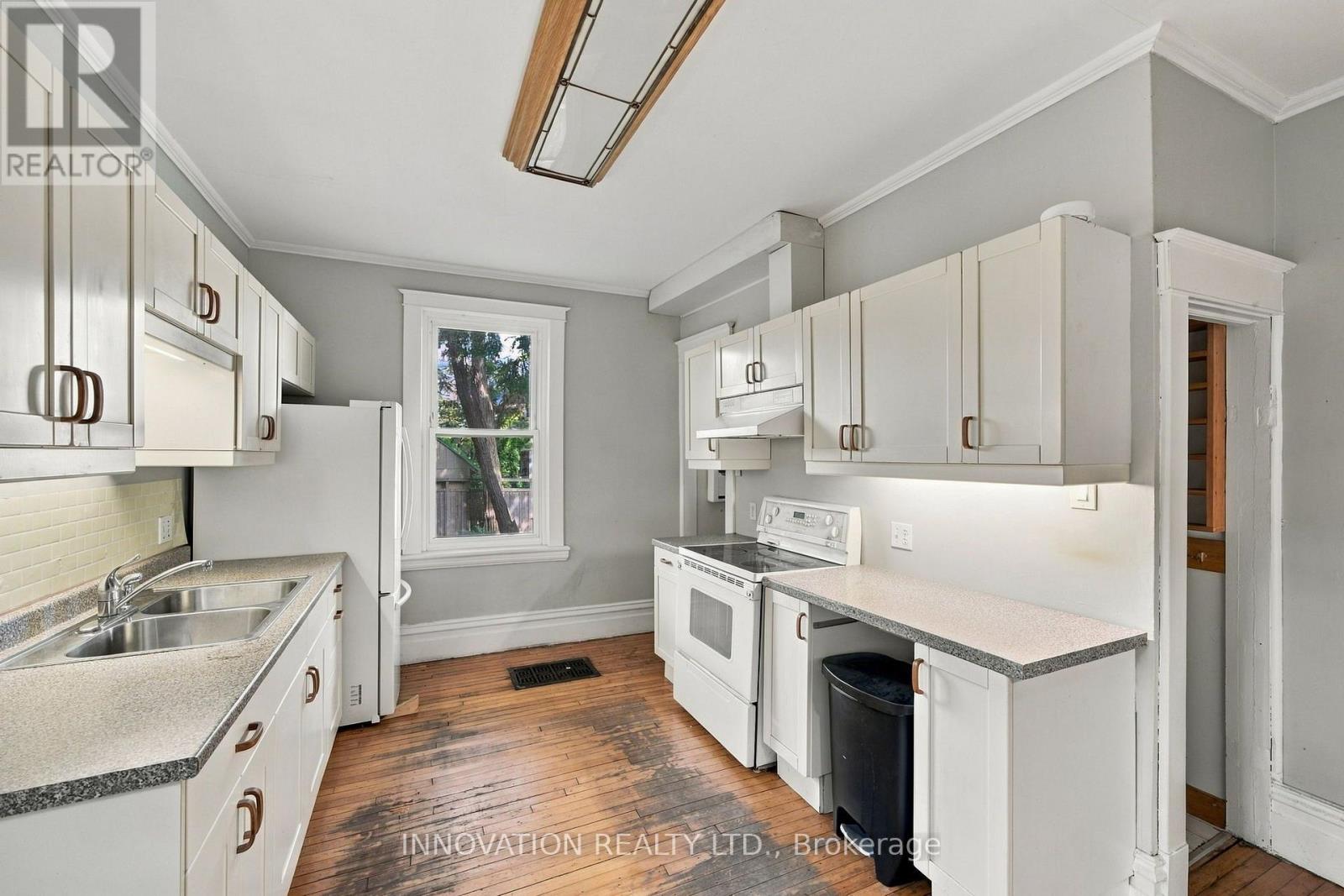 204 COMPTON AVENUE - Image 13