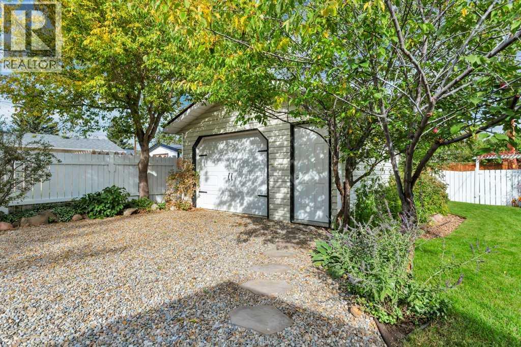 Listing photo – 4618 51 Avenue, Rimbey