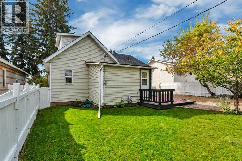 Listing photo – 4618 51 Avenue, Rimbey