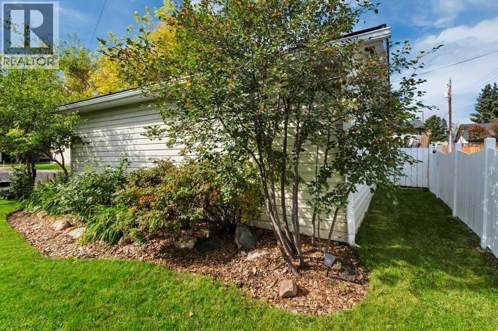 Listing photo – 4618 51 Avenue, Rimbey