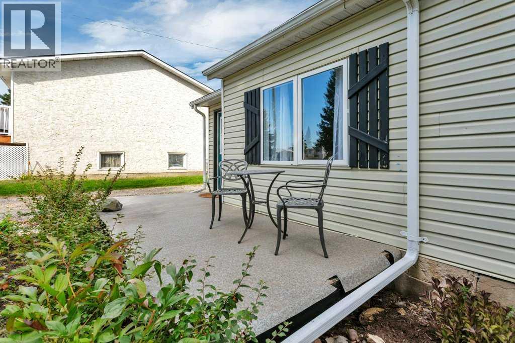 Listing photo – 4618 51 Avenue, Rimbey