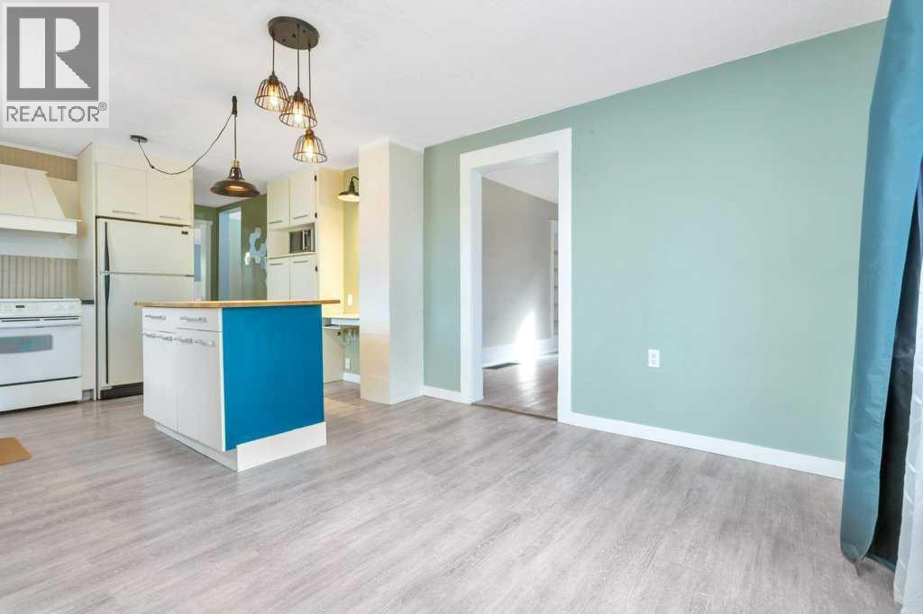 Listing photo – 4618 51 Avenue, Rimbey