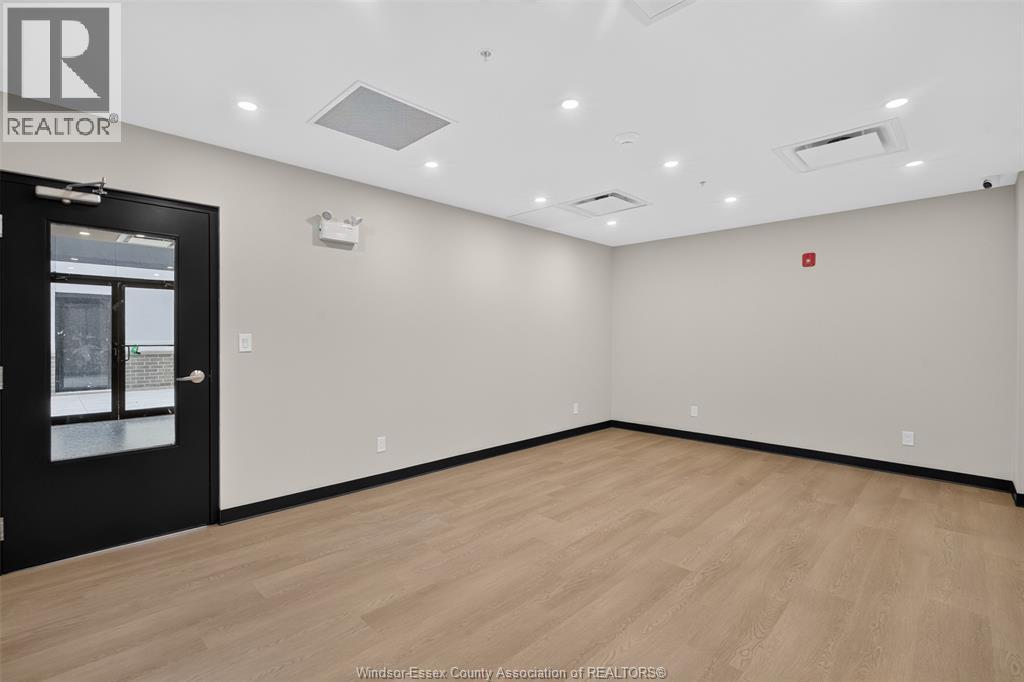 #206 4400 Laurier PARKWAY - Image 33