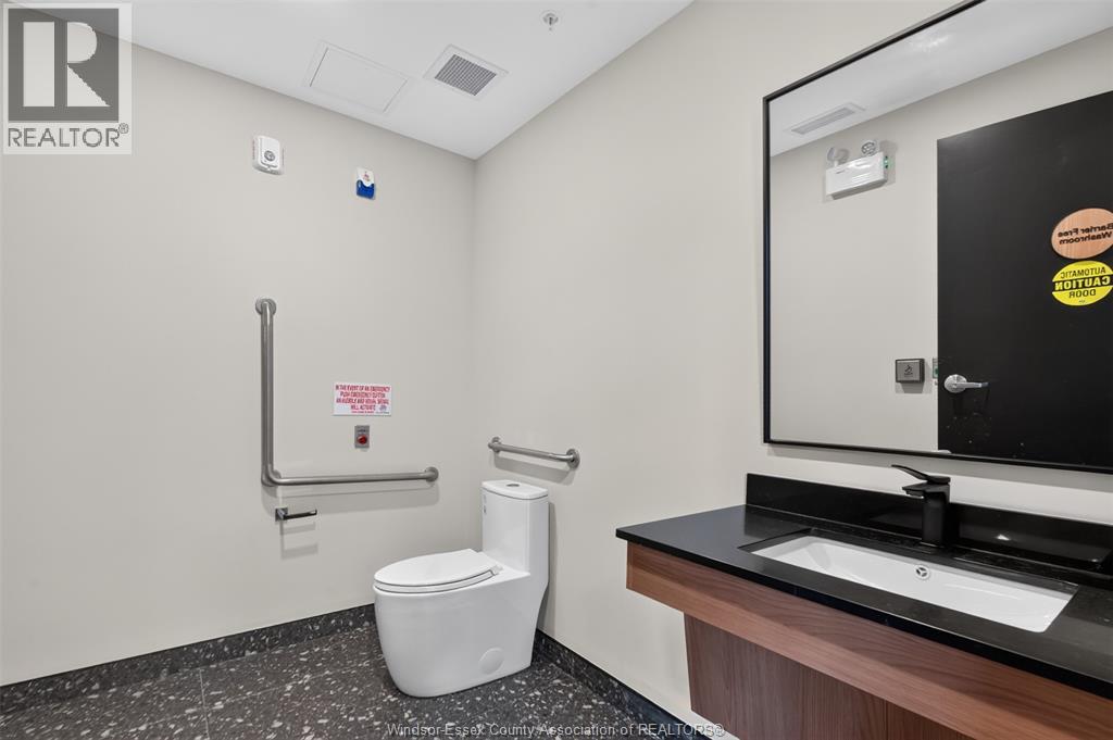 #206 4400 Laurier PARKWAY - Image 36