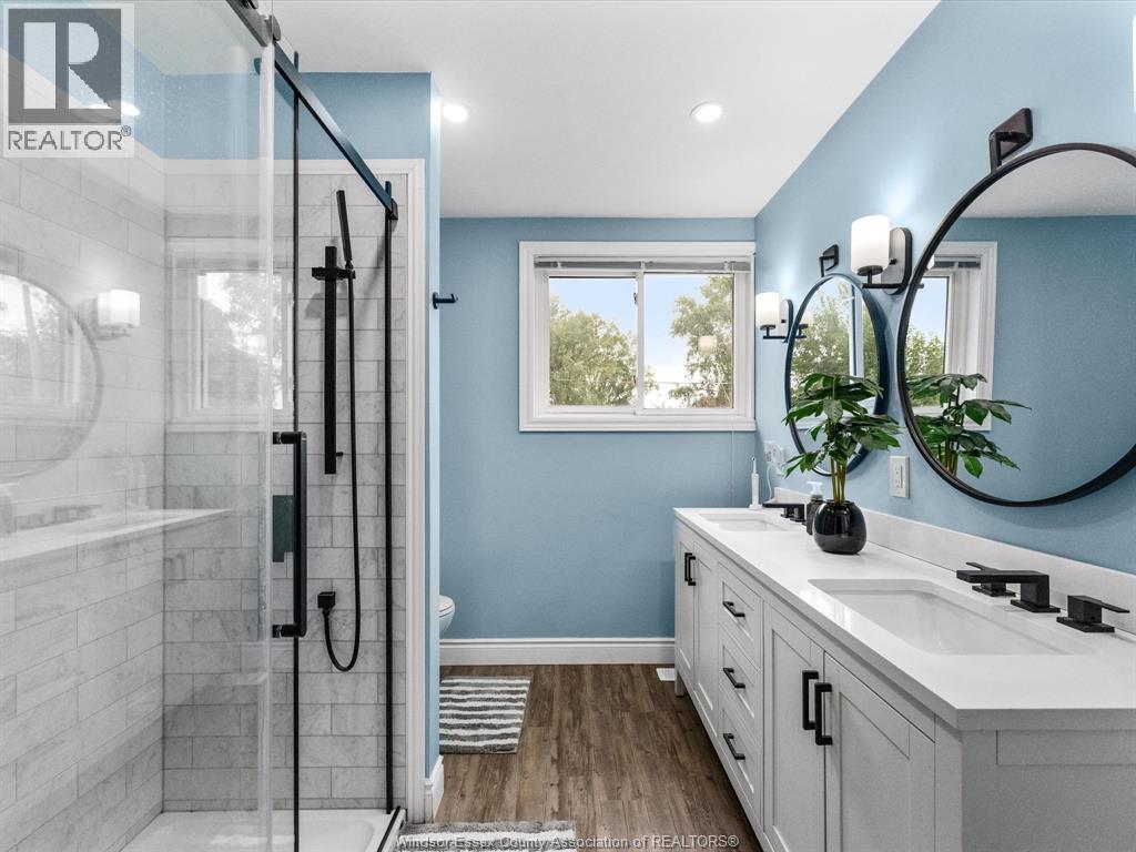 2438 Francois ROAD - Image 25