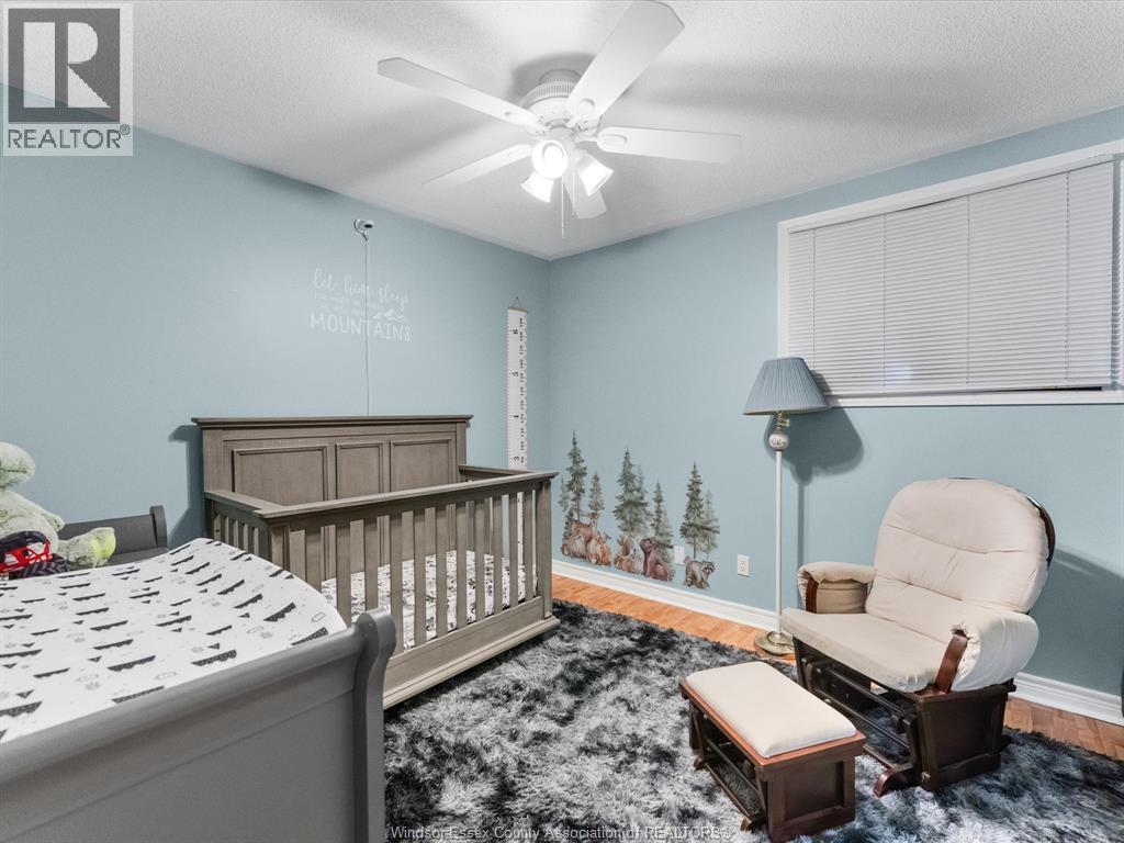 2438 Francois ROAD - Image 27