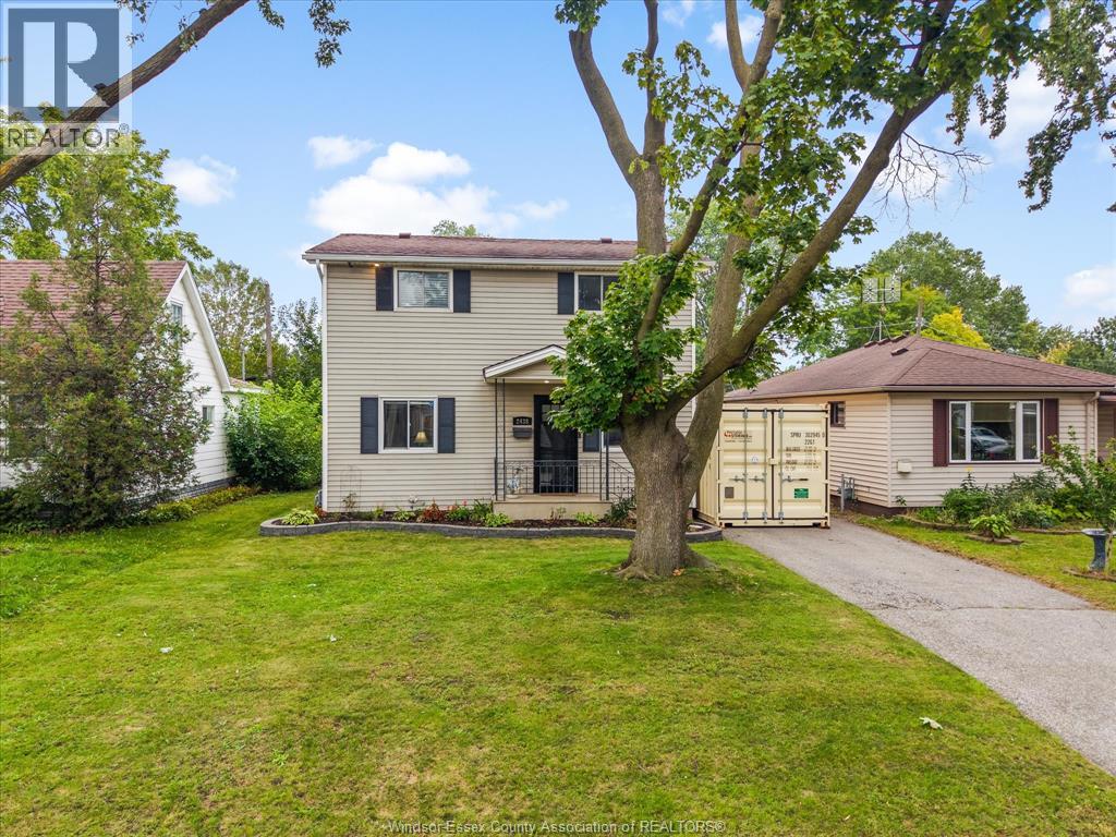 2438 Francois ROAD - Image 37
