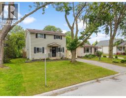2438 Francois, Windsor, ON N8W4T4 Photo 36