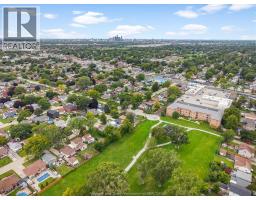 2438 Francois, Windsor, ON N8W4T4 Photo 43