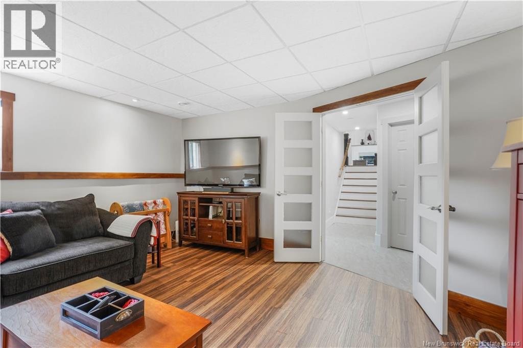 50 Mooney Avenue - Image 32