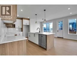 3pc Bathroom - 162 Heritage Court, Cochrane, AB T4C2N5 Photo 16