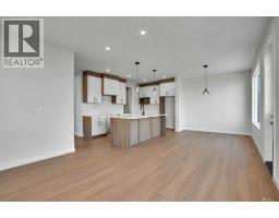 Bedroom - 162 Heritage Court, Cochrane, AB T4C2N5 Photo 17