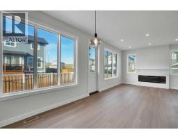 3pc Bathroom - 162 Heritage Court, Cochrane, AB T4C2N5 Photo 19