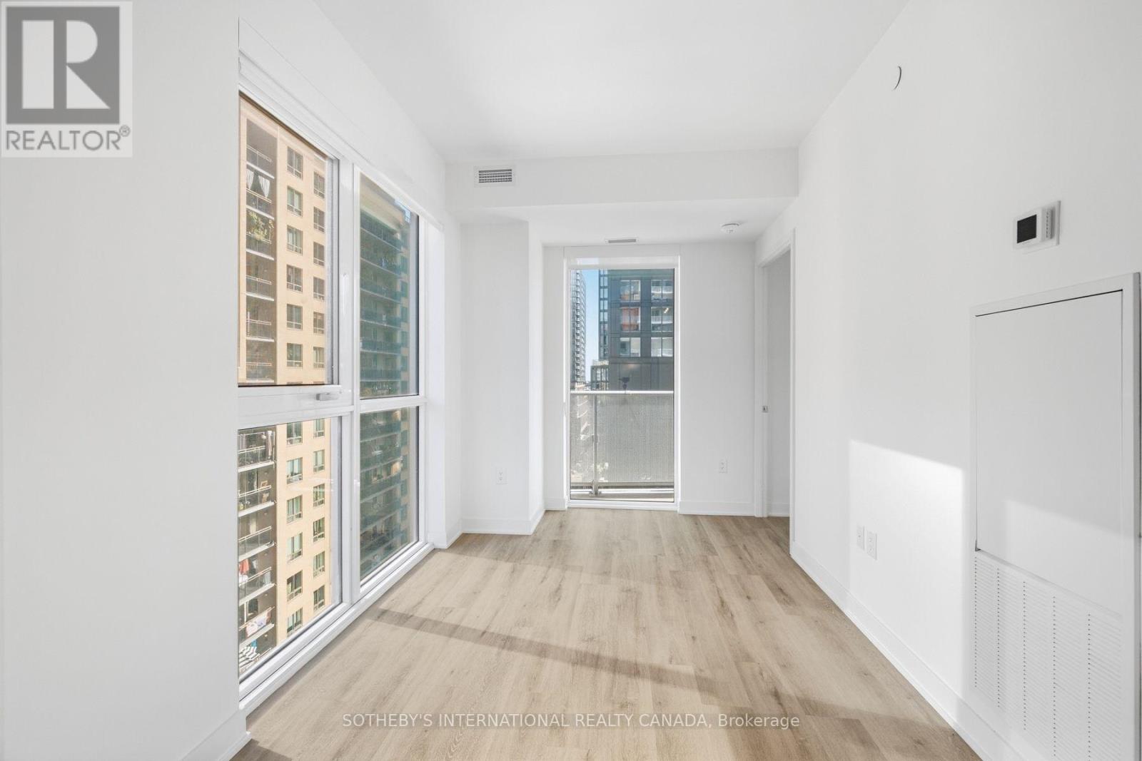 #907 100 DALHOUSIE STREET - 7