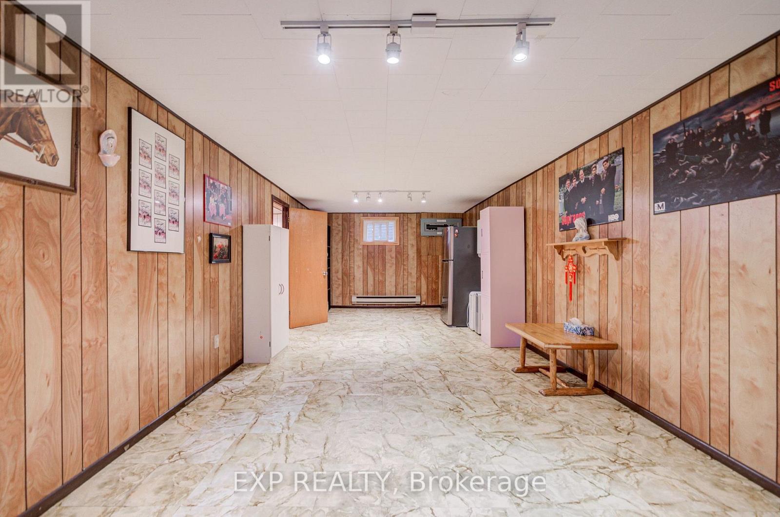 17 RUSTYWOOD DRIVE - Image 34