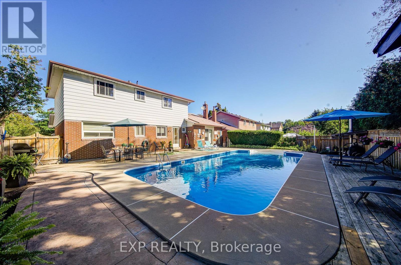 17 RUSTYWOOD DRIVE - Image 37