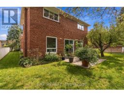 152 Hilda Avenue, Toronto, ON M2M1V9 Photo 37