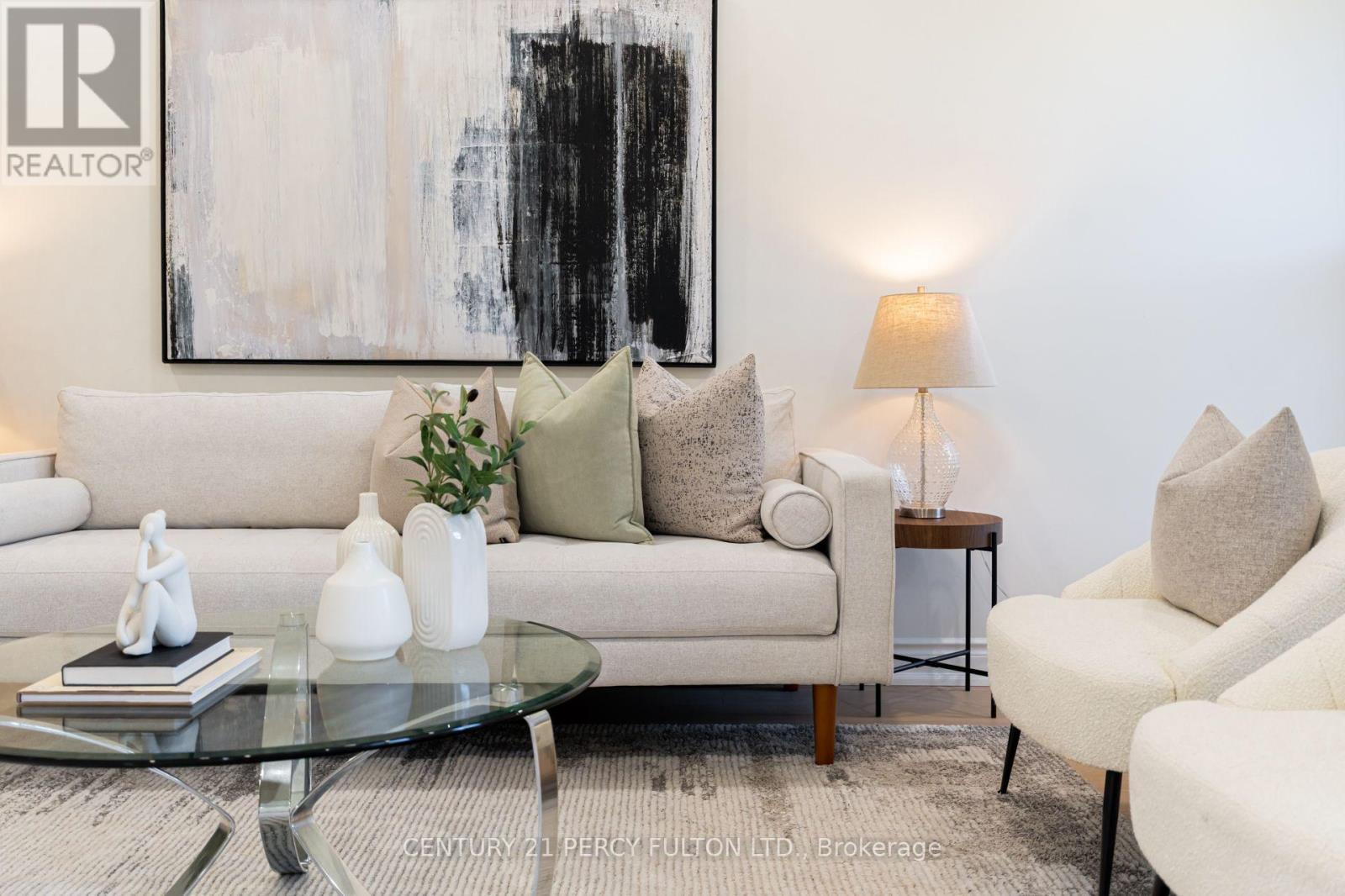 33 LORNA RAE BOULEVARD - 11