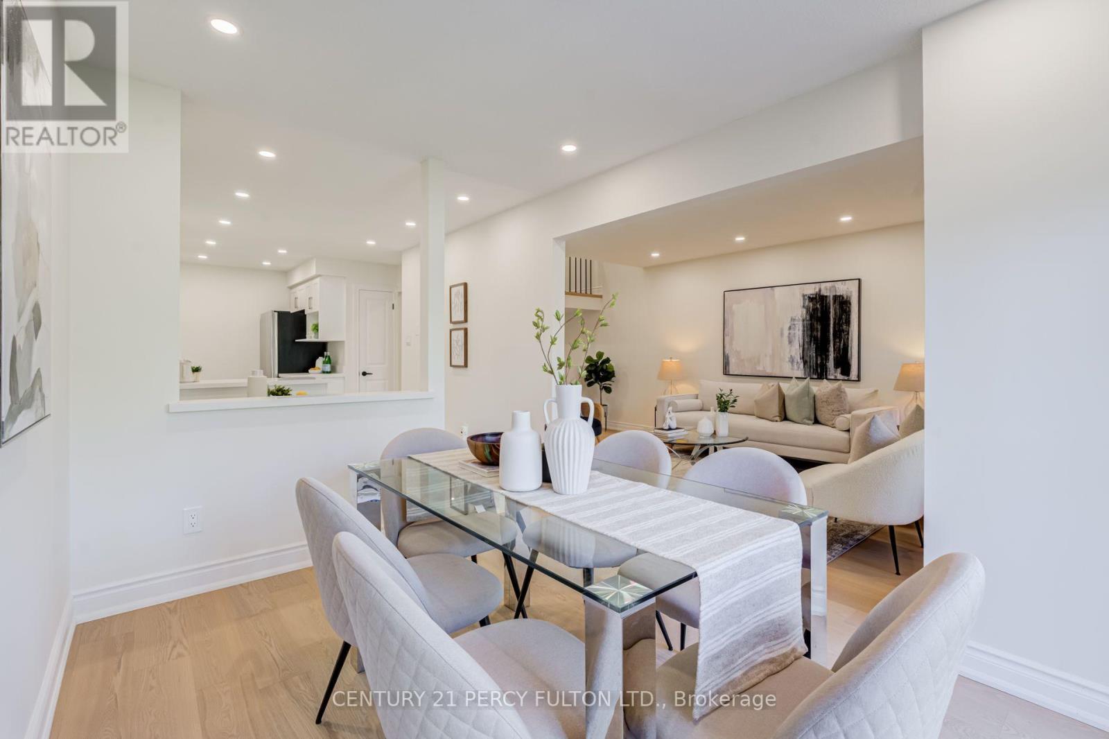 33 LORNA RAE BOULEVARD - 15