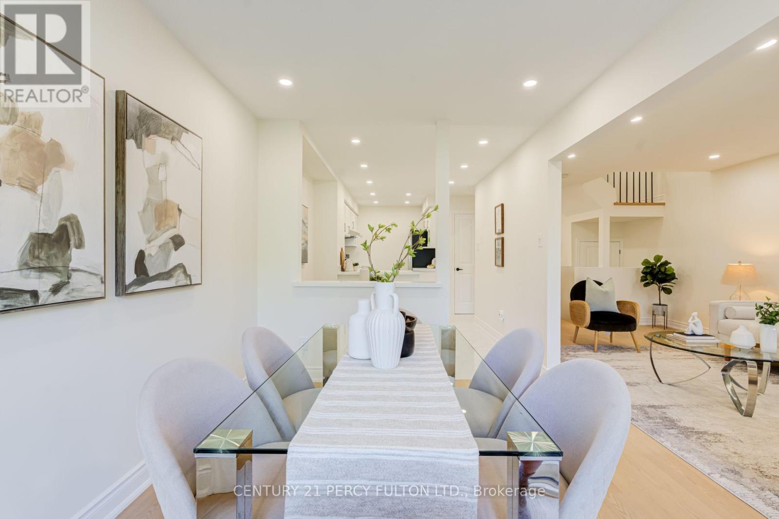 33 LORNA RAE BOULEVARD - 16