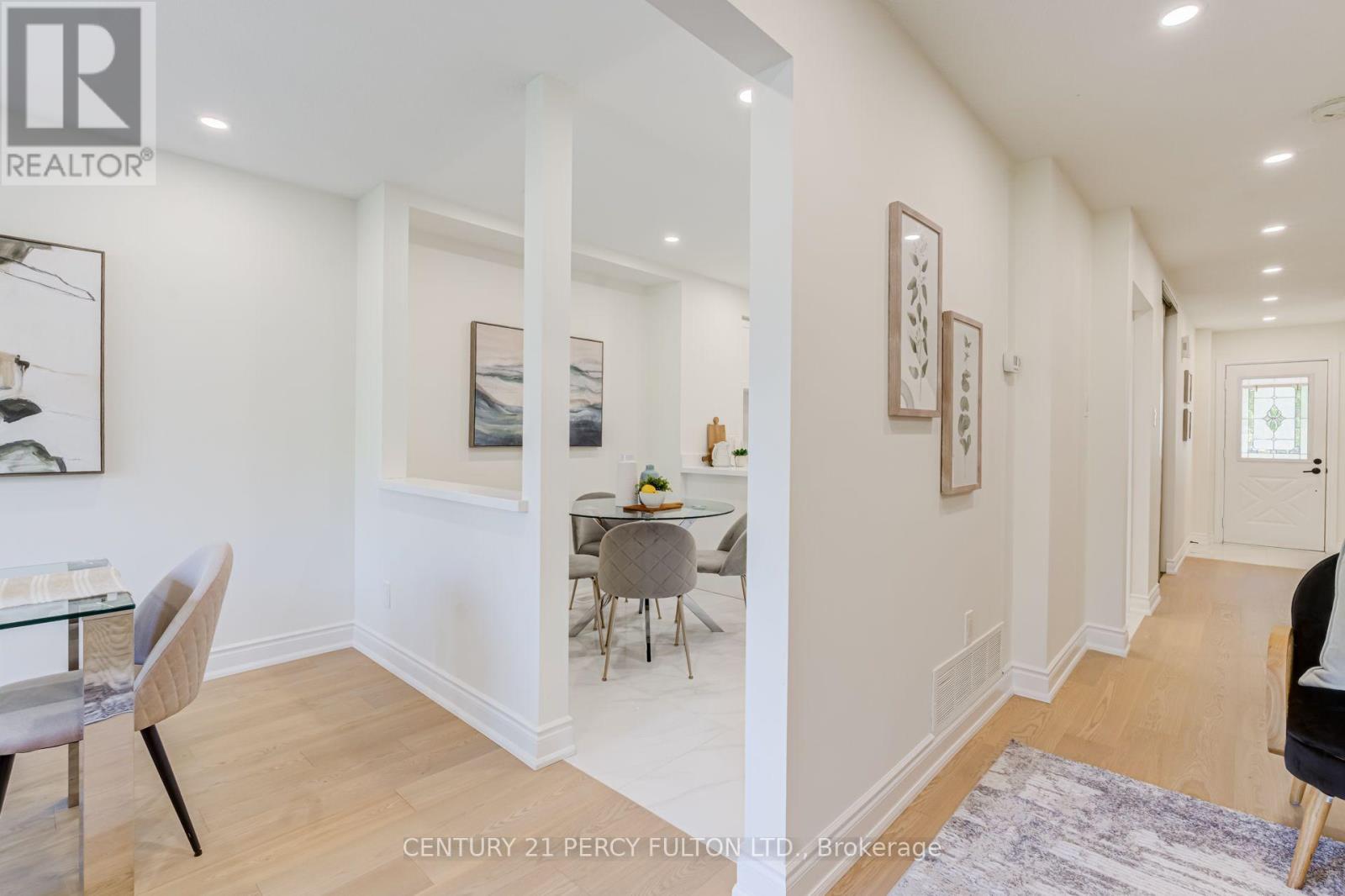 33 LORNA RAE BOULEVARD - 18