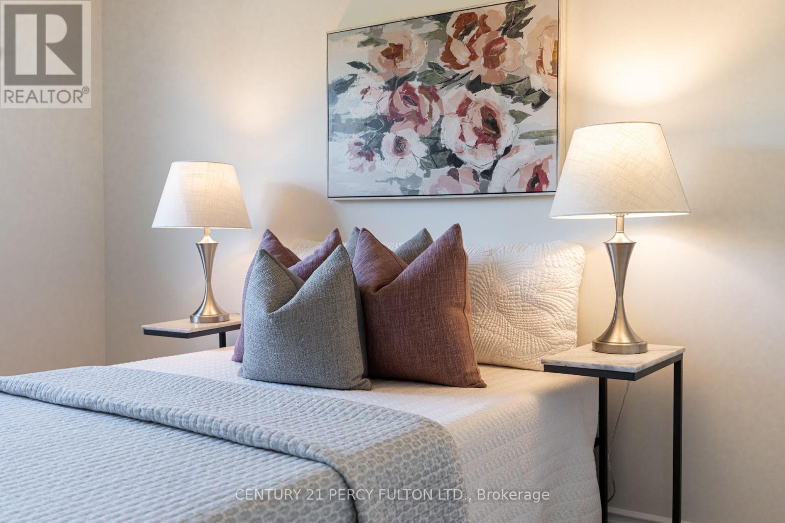 33 LORNA RAE BOULEVARD - 39