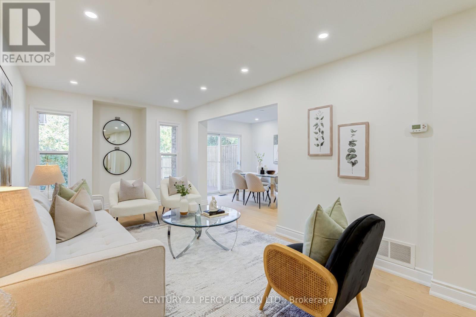 33 LORNA RAE BOULEVARD - 7