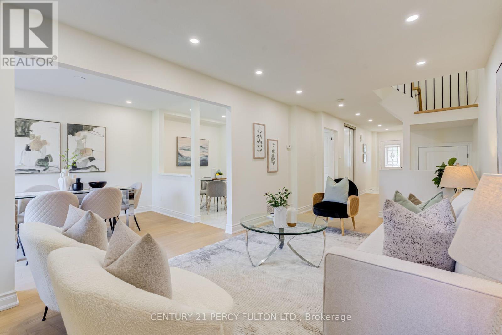 33 LORNA RAE BOULEVARD - 9