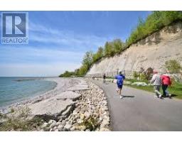 128 Holmcrest Trail, Toronto, ON M1C1V5 Photo 23