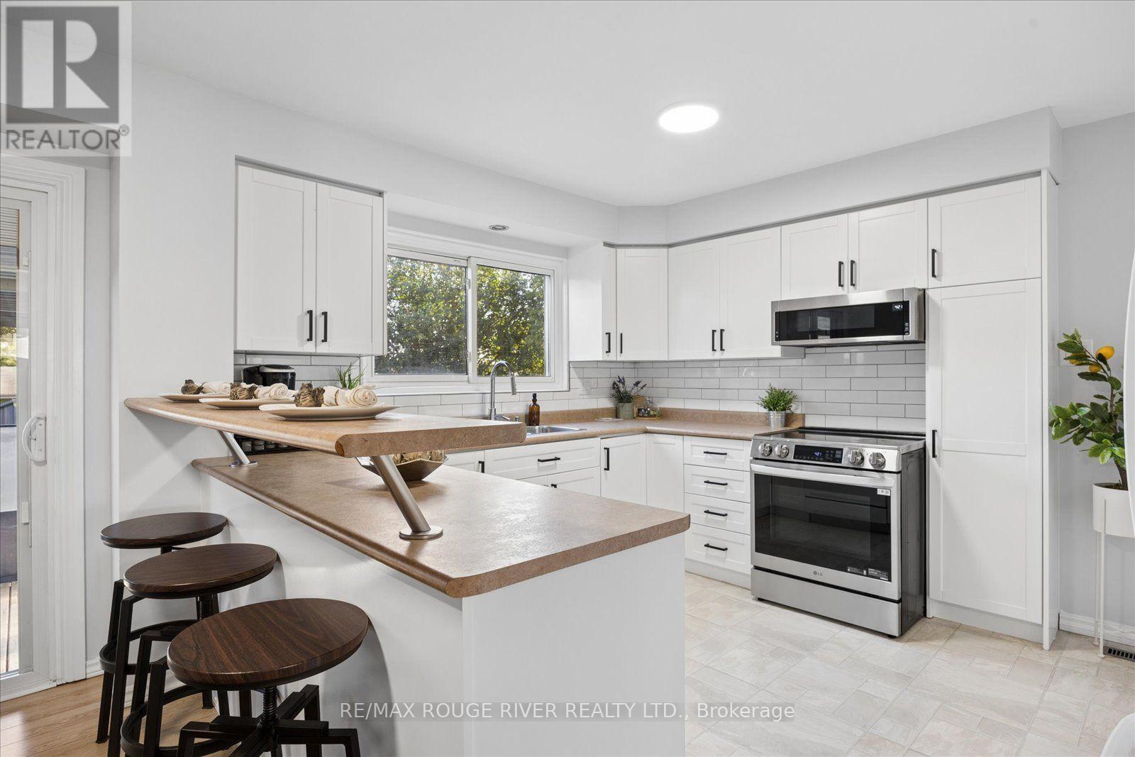 371 ORMOND DRIVE - 10