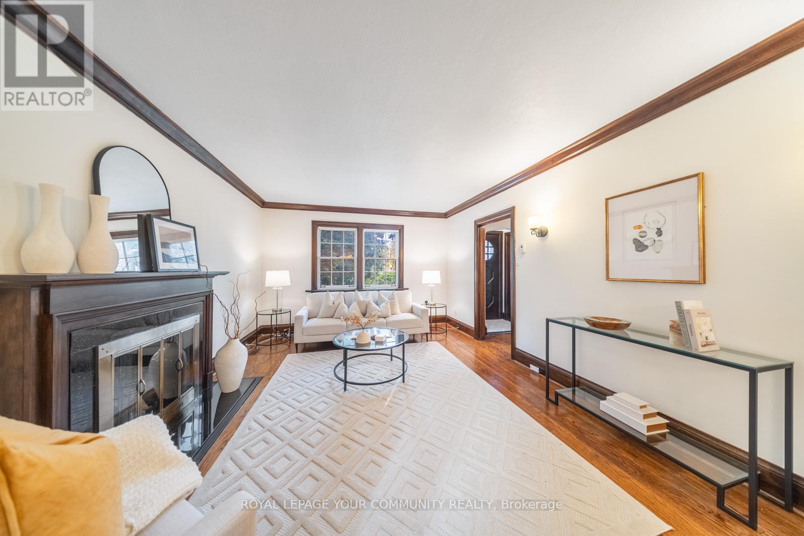 2 FOUR OAKS GATE - 12