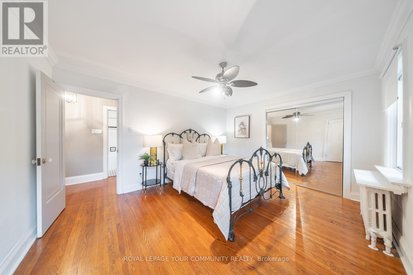 2 FOUR OAKS GATE - 21