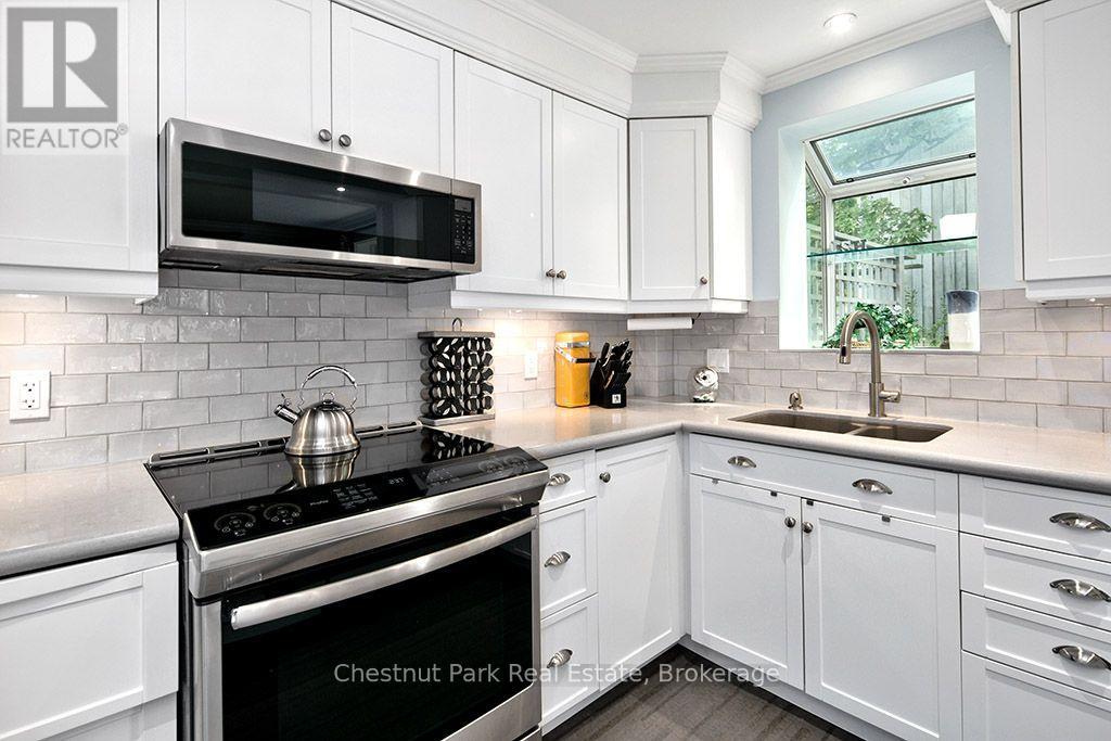 235299 GREY ROAD 13 - 11