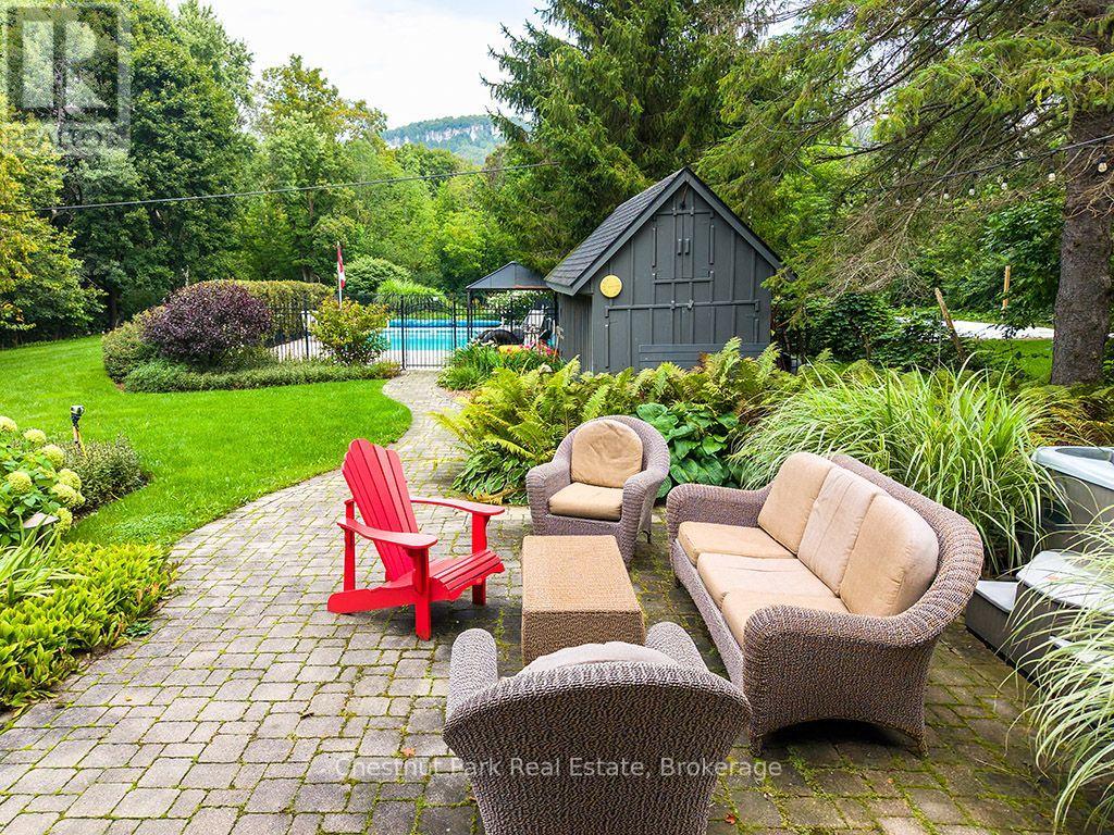 235299 GREY ROAD 13 - 16