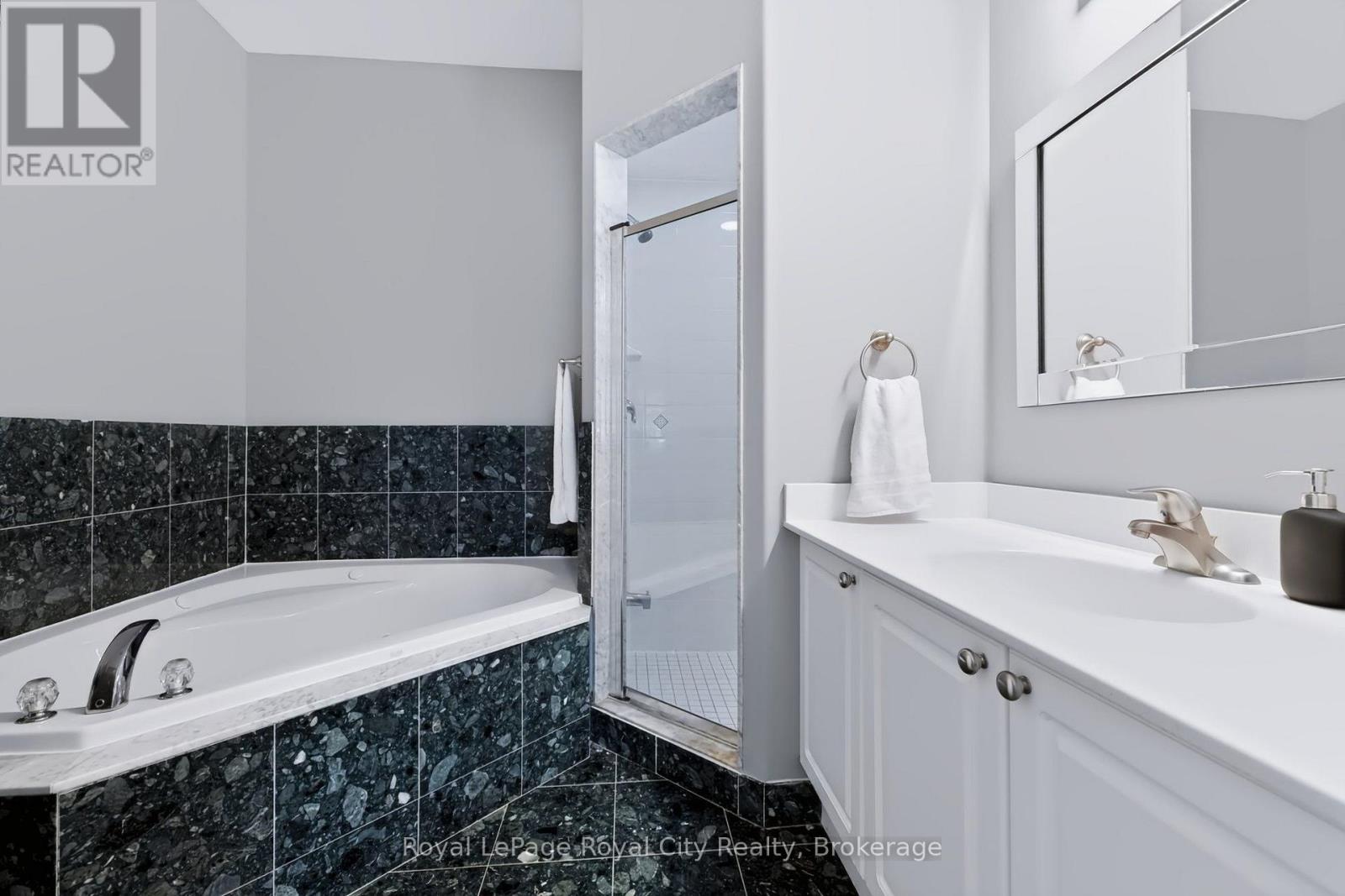 142 MILNE PLACE - 23
